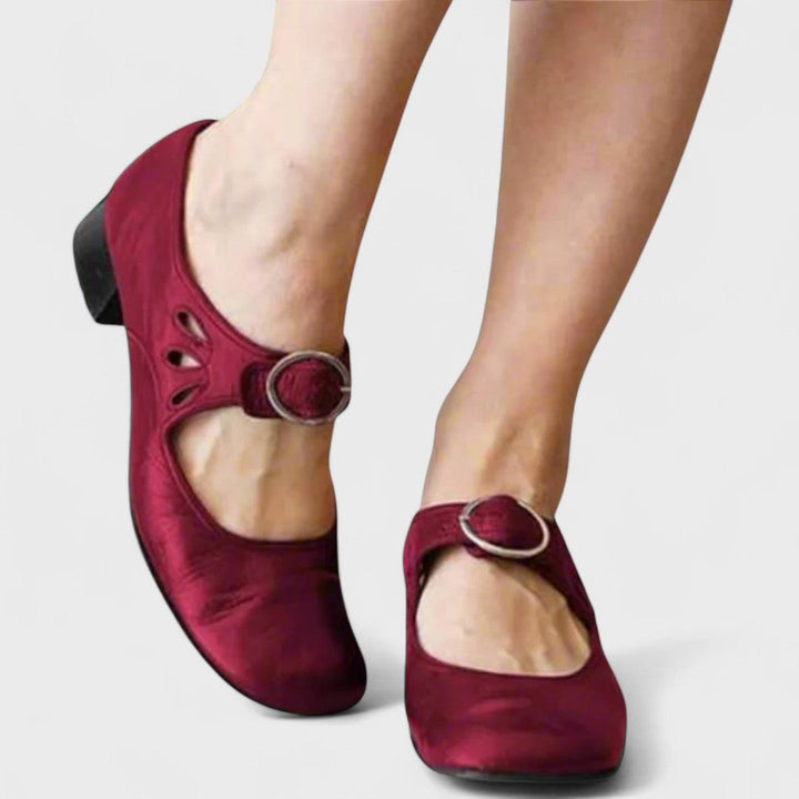 Denisa | Handgefertigte Vintage-Sandalen für Damen