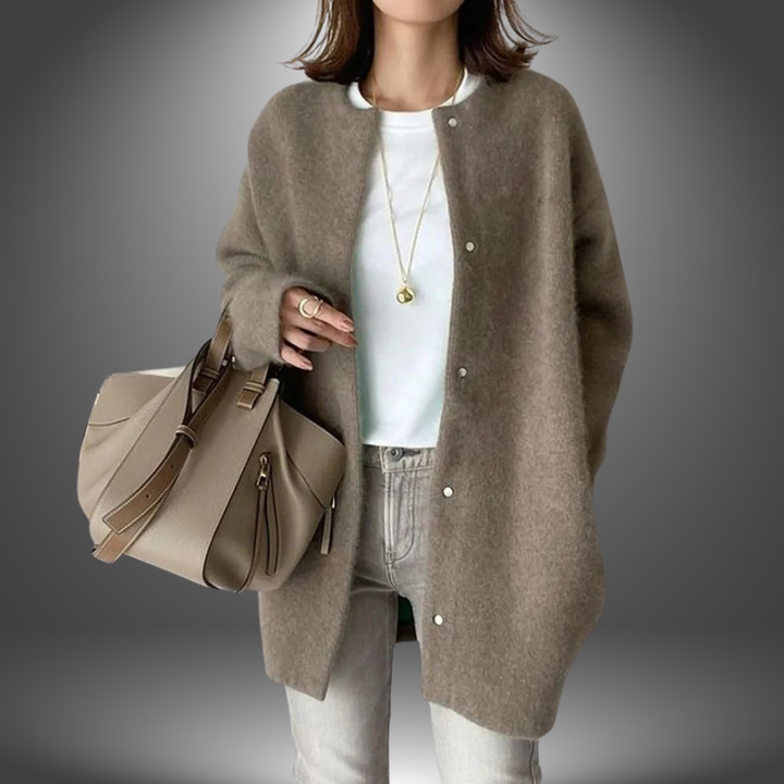 Victoria | Handgefertigter Cardigan mit Knöpfen