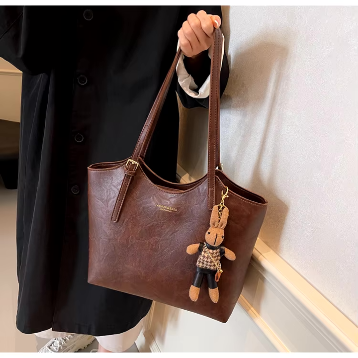 Olivia | Handgefertigte Lederhandtasche für jeden Anlass