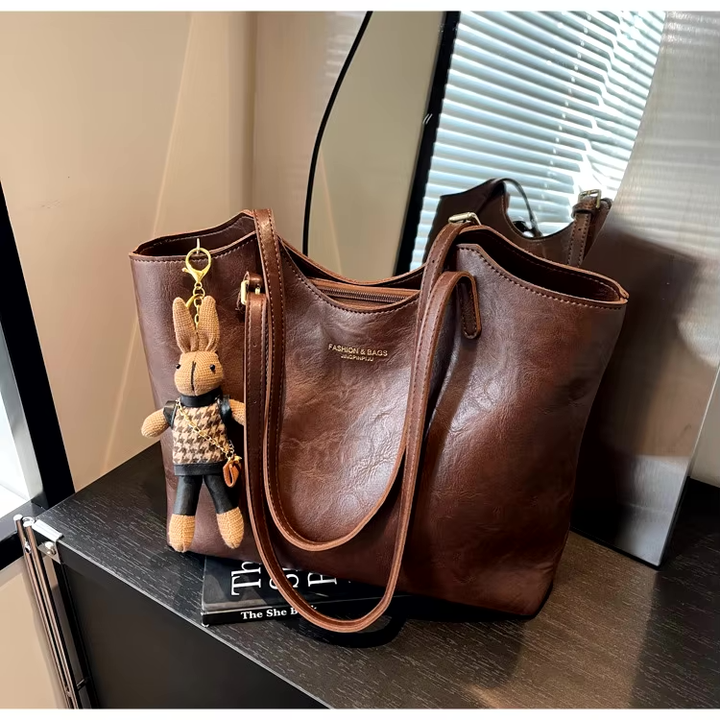 Olivia | Handgefertigte Lederhandtasche für jeden Anlass