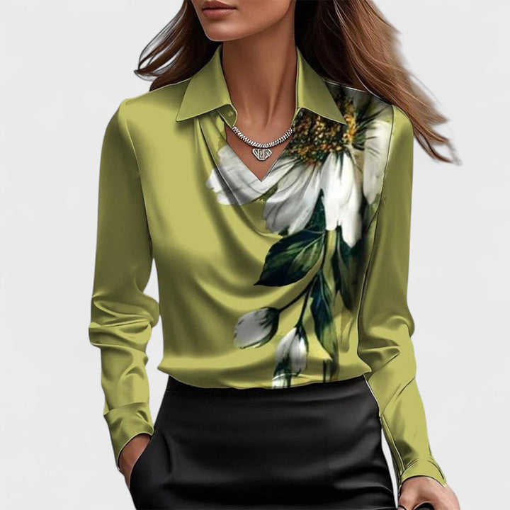 Helene | Bluse mit luxuriösem Glanz und Faltenkragen