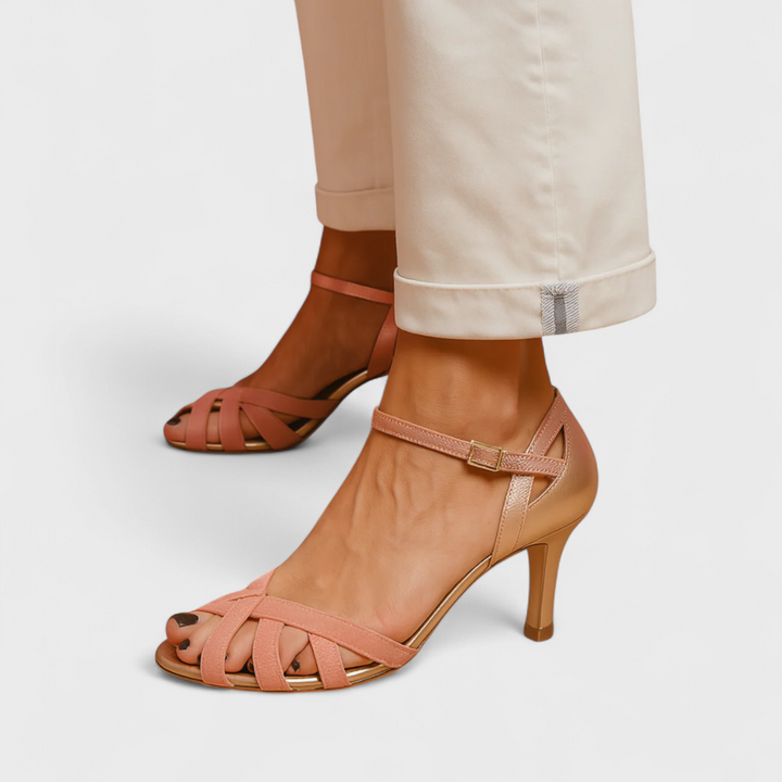 Korvia – Sandalen mit schmalem Absatz