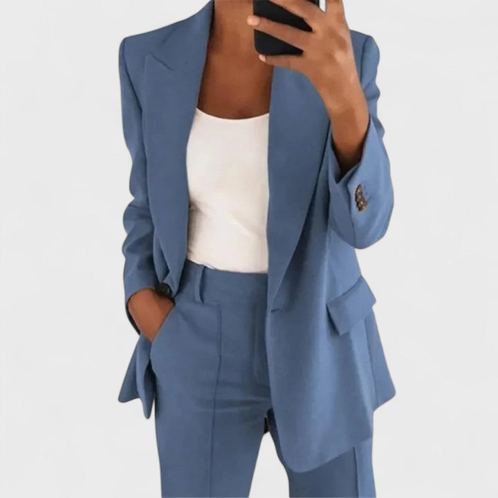 Leila | Elegantes Handgefertigtes Damenoutfit