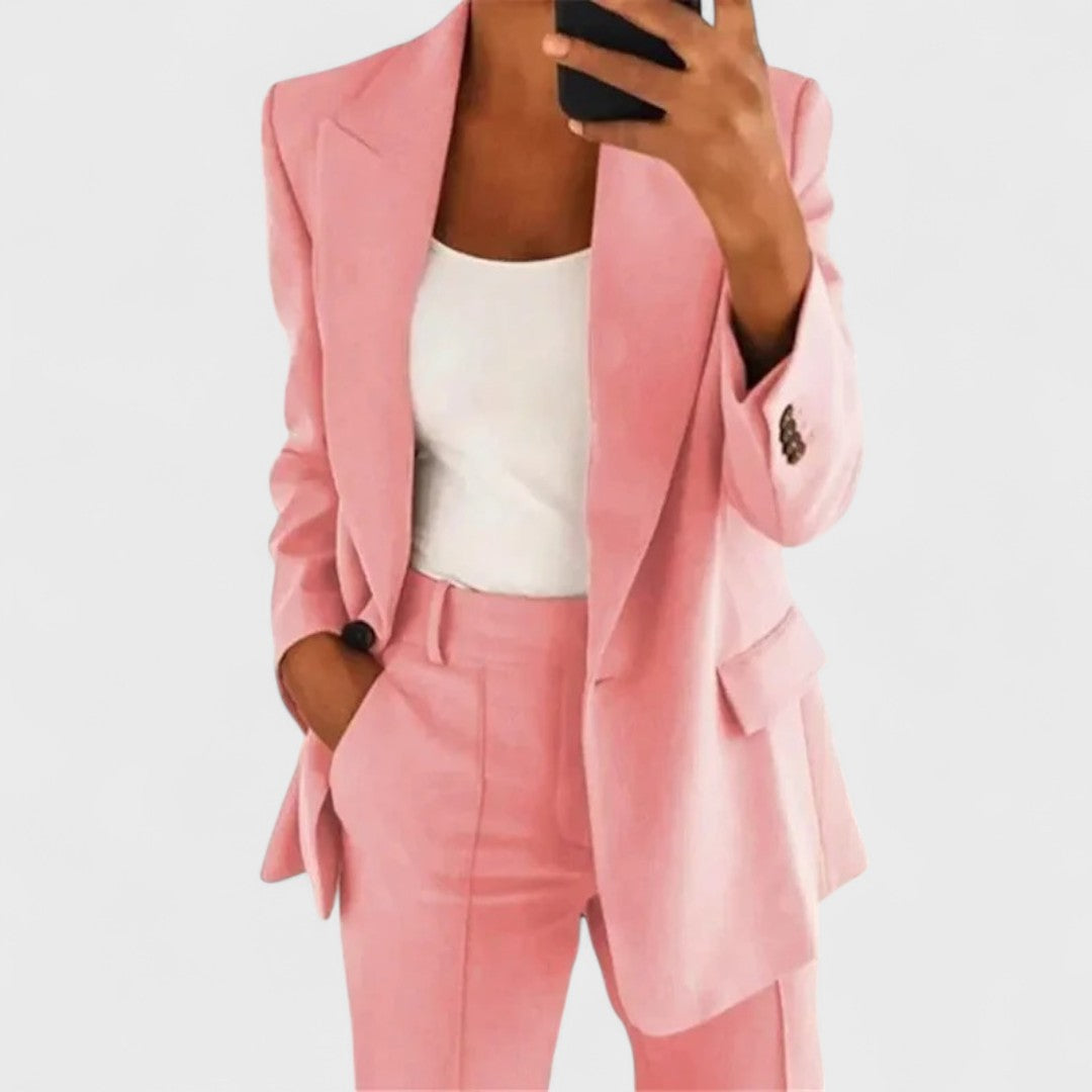 Leila | Elegantes Handgefertigtes Damenoutfit